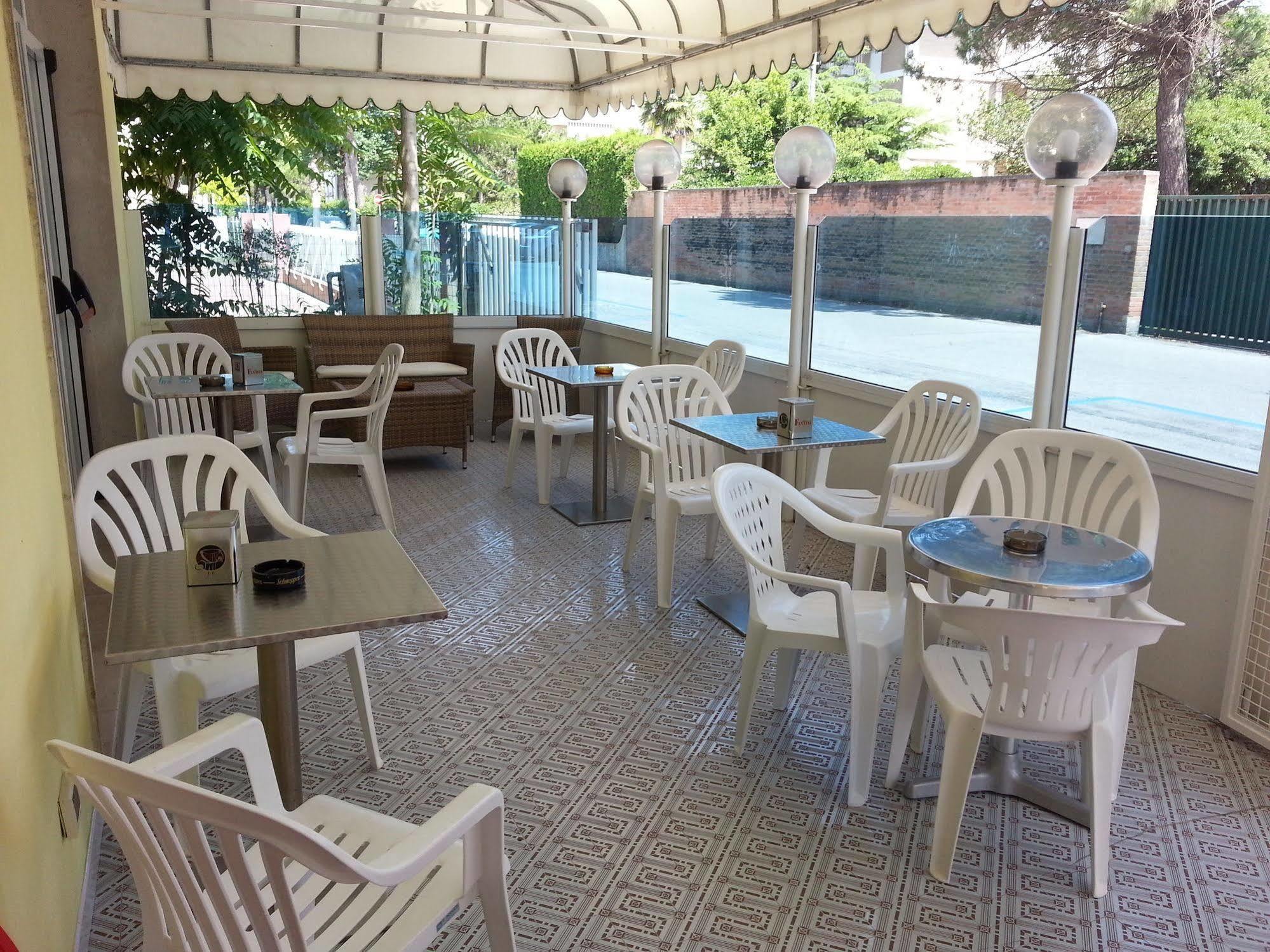 Hotel Laguna ليدو دي يسولو المظهر الخارجي الصورة